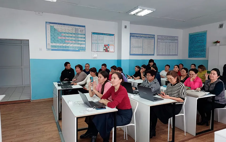 Жасанды интелектіні сабақ жоспарлауда және бағалауда қолданудың тиімділігі